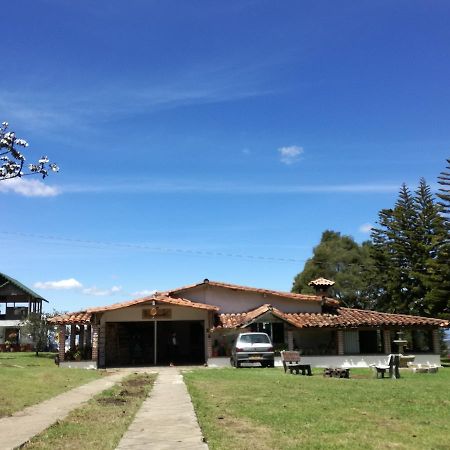 Al Bosque Hostel & Glamping サンタ・エレナ エクステリア 写真