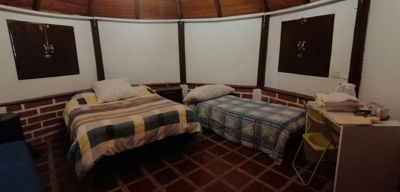 Al Bosque Hostel & Glamping サンタ・エレナ エクステリア 写真