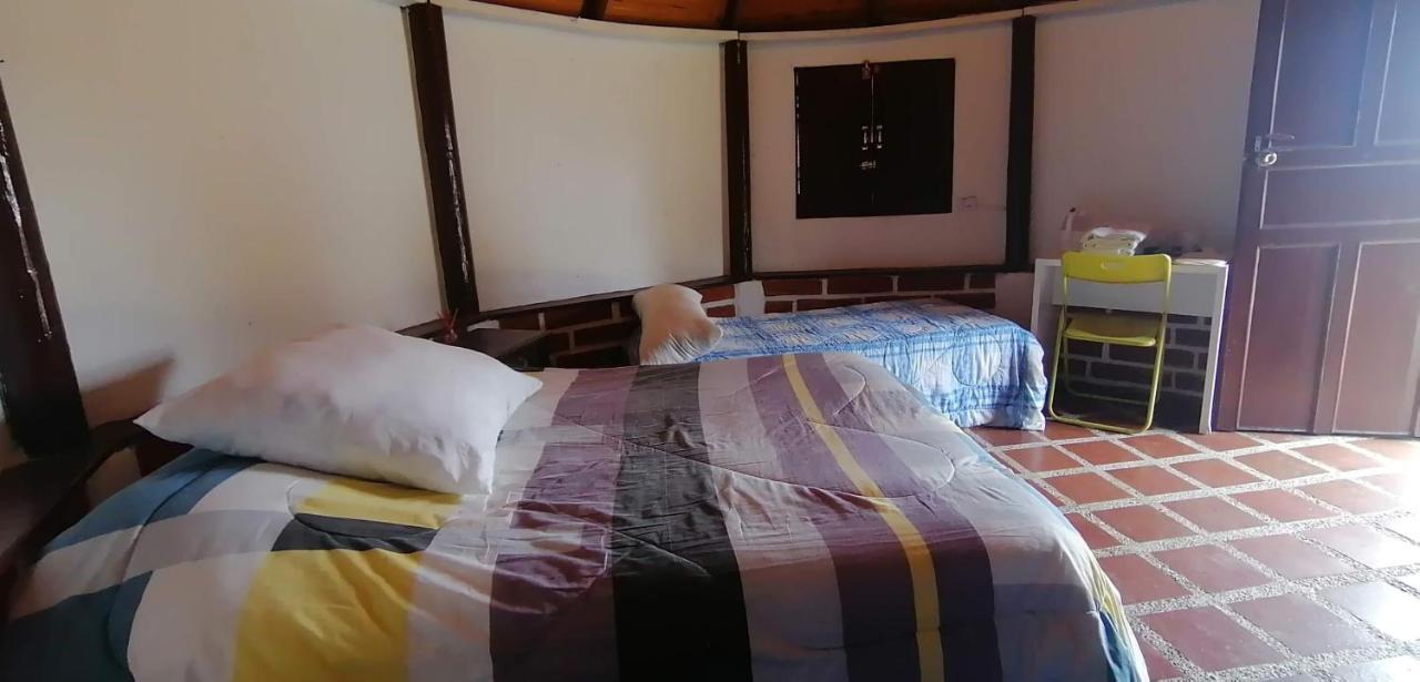 Al Bosque Hostel & Glamping サンタ・エレナ エクステリア 写真