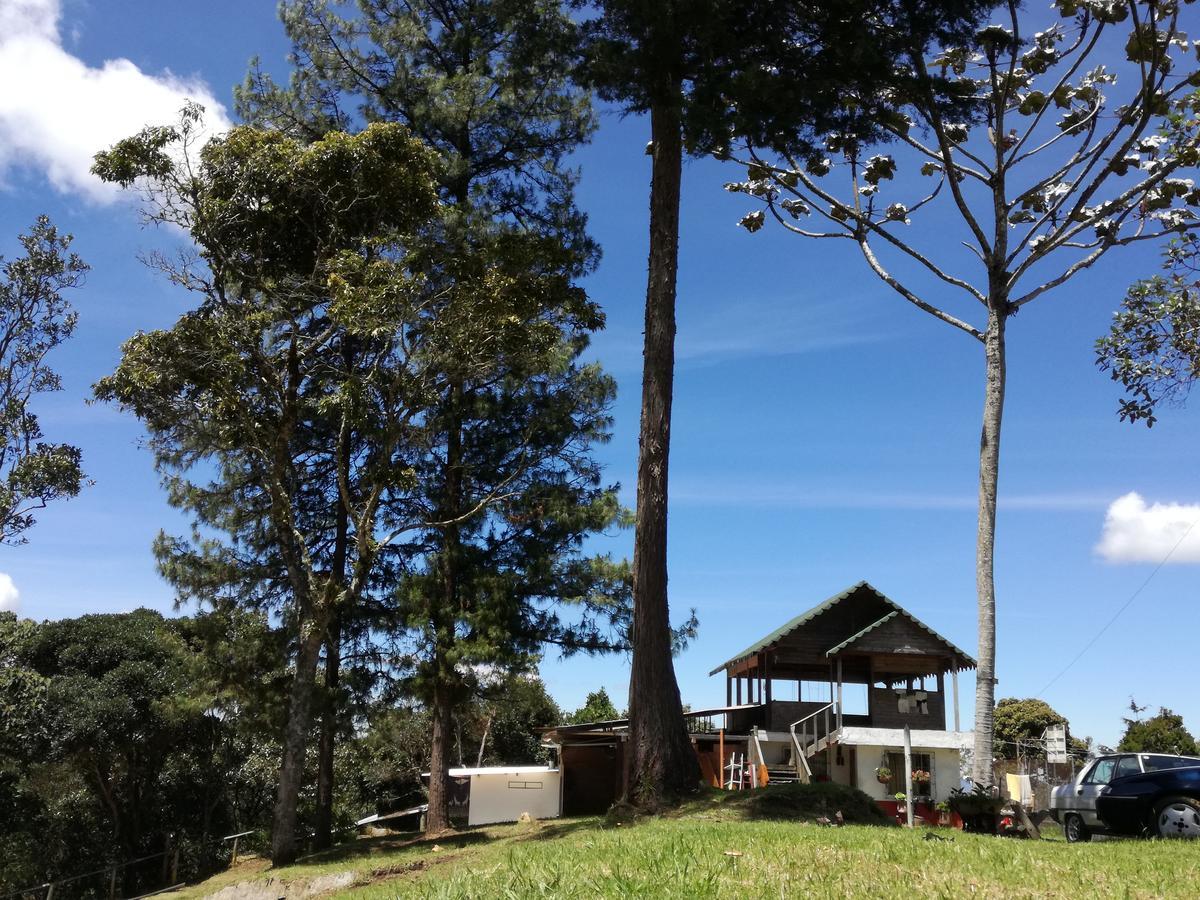 Al Bosque Hostel & Glamping サンタ・エレナ エクステリア 写真